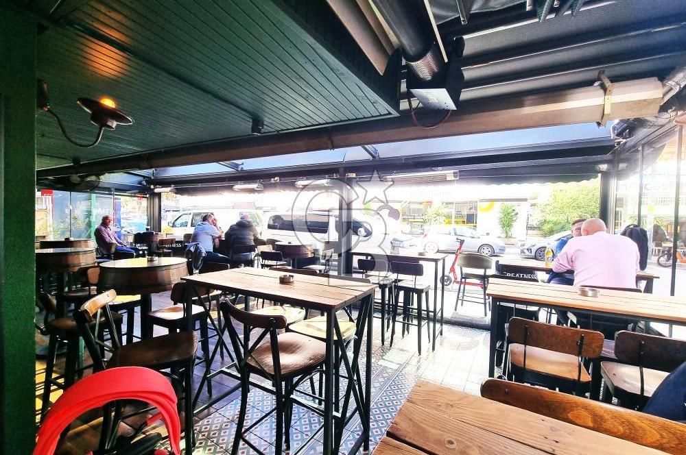 BOSTANLI'NIN KALBİNDE CADDE ÜZERİ SATILIK DÜKKAN....