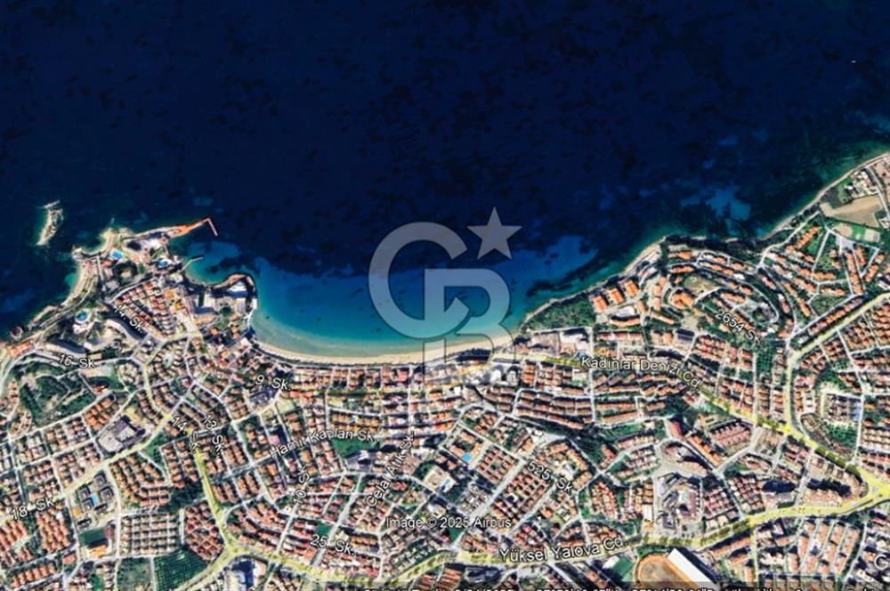 KUŞADASI KADINLAR DENİZİN'DE DENİZE 70 MT MESAFEDE SATILIK OTEL