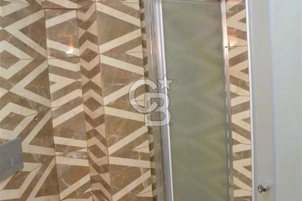 KUŞADASI KADINLAR DENİZİN'DE DENİZE 70 MT MESAFEDE SATILIK OTEL