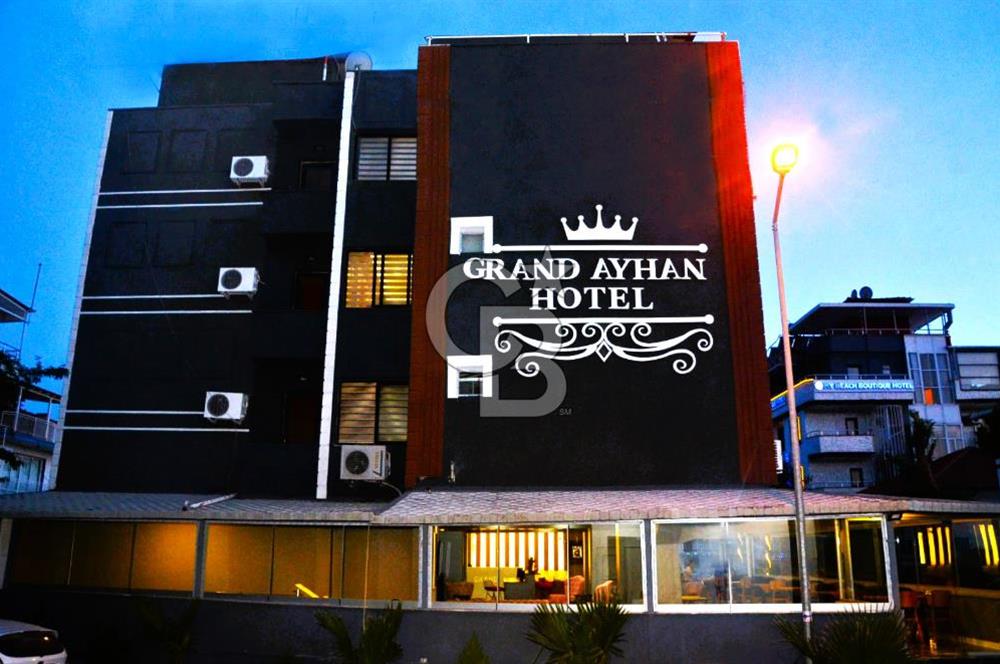 KUŞADASI KADINLAR DENİZİN'DE DENİZE 70 MT MESAFEDE SATILIK OTEL