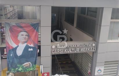 Karşıyaka Çarsı'da Kiralık Ofis