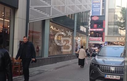 Karşıyaka Çarsı'da Kiralık Ofis
