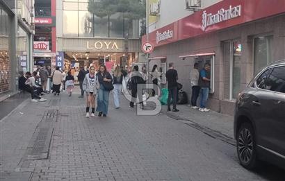 Karşıyaka Çarsı'da Kiralık Ofis
