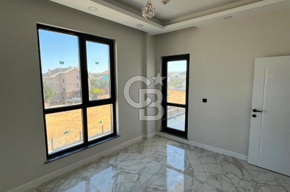 BAĞLICA ALSANCAK ARASINDA 7+2 SATILIK FULL YAPILI LÜX VİLLA