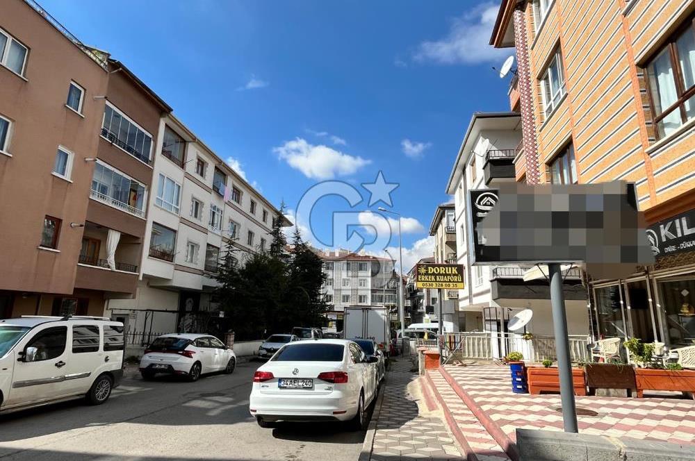 ETİMESGUT'TA MERKEZİ KONUMDA SATILIK DÜKKAN