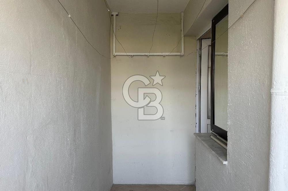 BUCA ŞİRİNYER MENDERES CADDESİ ÖNÜ KİRALIK 3+1 DOĞALGAZLI DAİRE