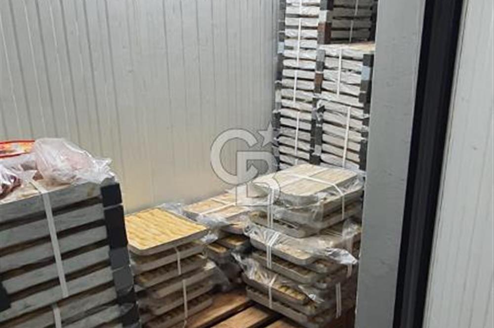 CB CITY'DEN ATATÜRK CADDESİNDE DEVREN KİRALIK İŞYERİ