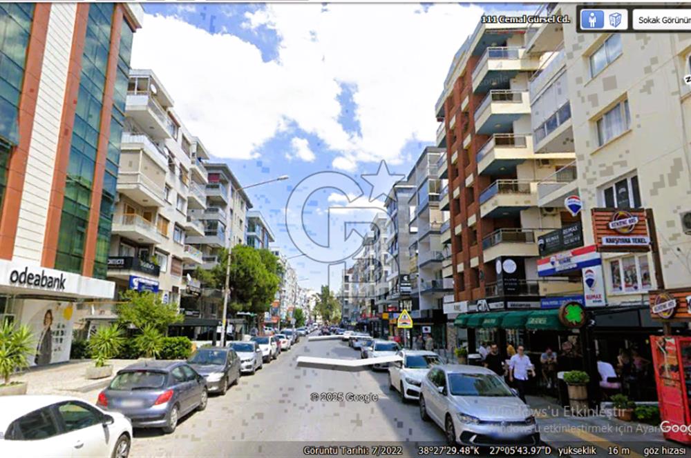 BOSTANLI'NIN KALBİNDE CADDE ÜZERİ SATILIK DÜKKAN....