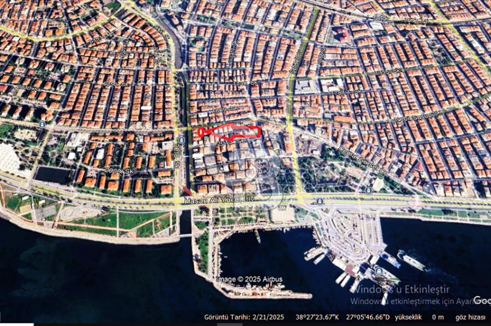 BOSTANLI'NIN KALBİNDE CADDE ÜZERİ SATILIK DÜKKAN....