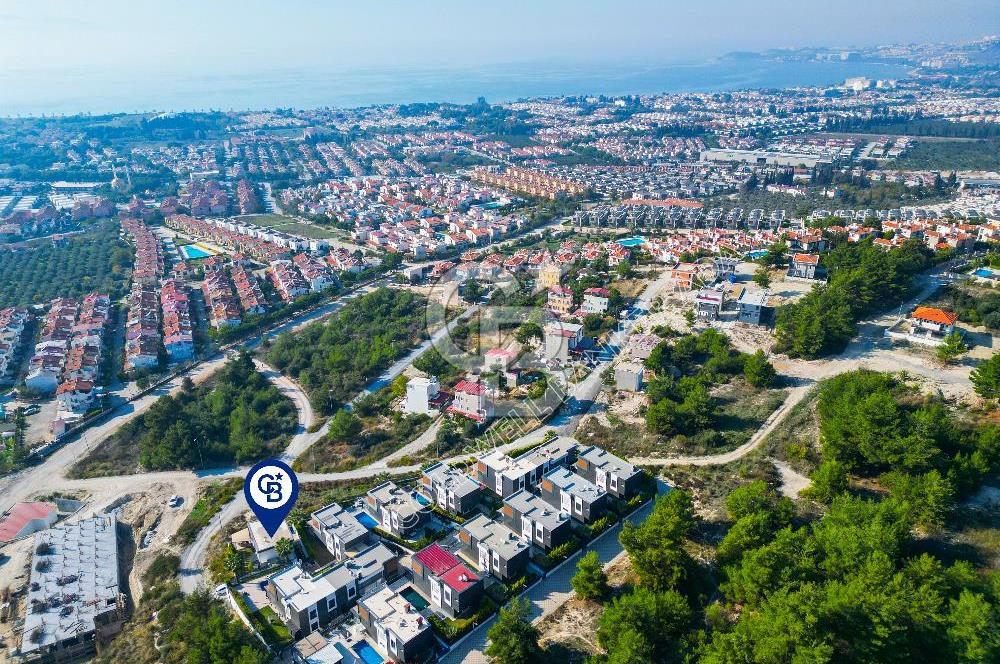 KUŞADASI  SOĞUCAK YOLA YAKIN FULL DENİZ MANZARLI VİLLA