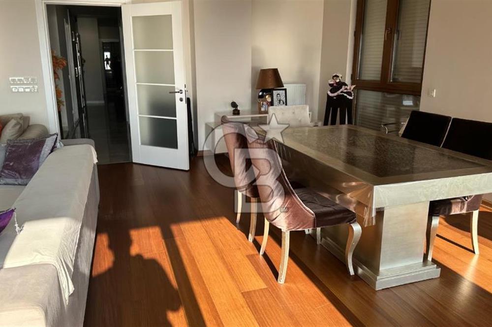 CADDEBOSTAN'DA KATTA TEK DENİZ MANZARALI 200 M2 4+1 DUBLEKS DAİRE