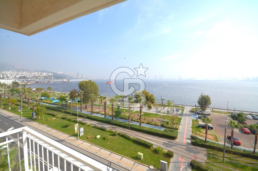 İzmir Karşıyaka Yalısında Satılık Ful Deniz manzaralı 3+1 Daire