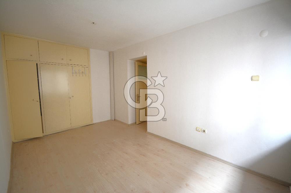 İzmir Karşıyaka Yalısında Satılık Ful Deniz manzaralı 3+1 Daire