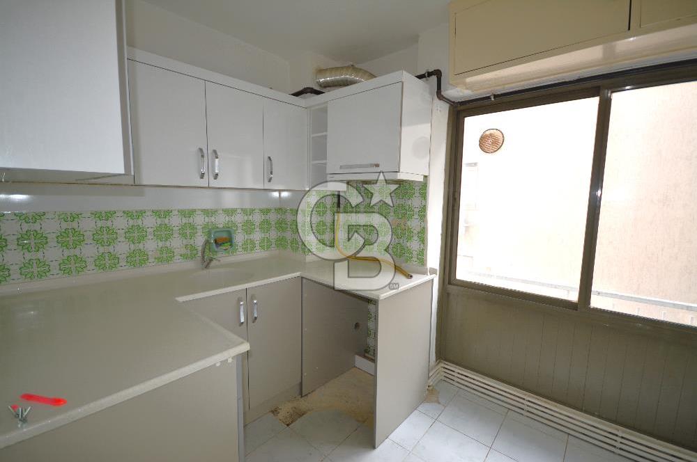 İzmir Karşıyaka Yalısında Satılık Ful Deniz manzaralı 3+1 Daire