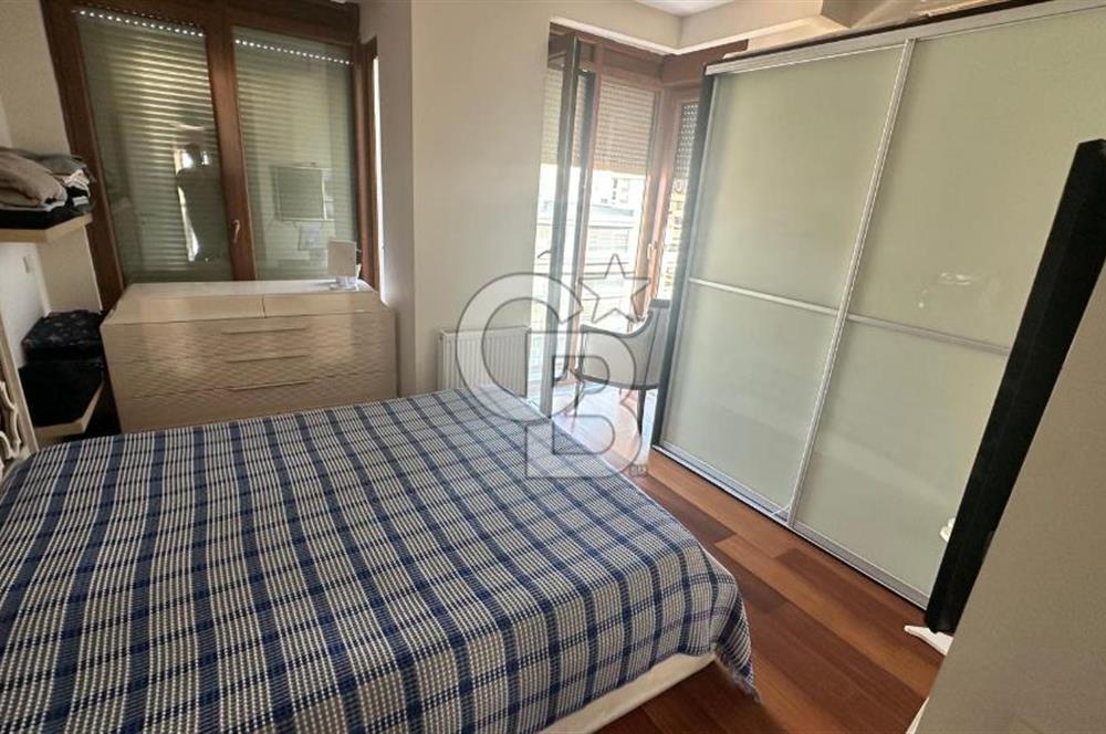 CADDEBOSTAN'DA KATTA TEK DENİZ MANZARALI 200 M2 4+1 DUBLEKS DAİRE