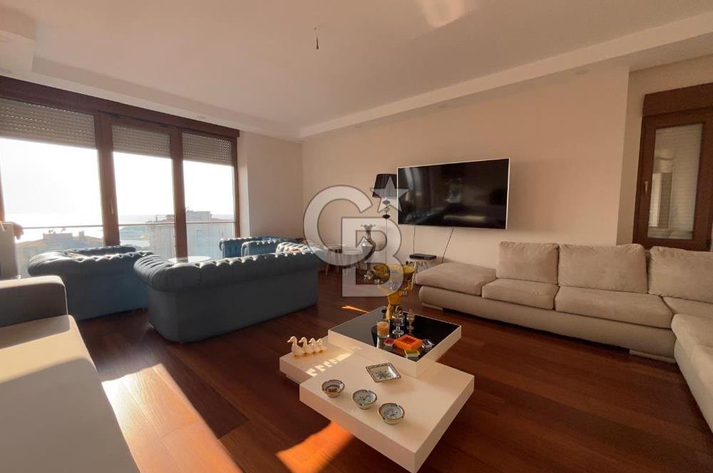 CADDEBOSTAN'DA KATTA TEK DENİZ MANZARALI 200 M2 4+1 DUBLEKS DAİRE
