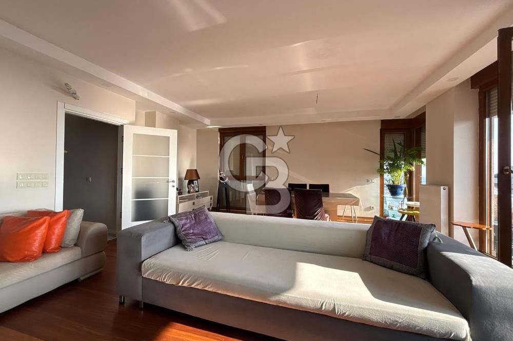 CADDEBOSTAN'DA KATTA TEK DENİZ MANZARALI 200 M2 4+1 DUBLEKS DAİRE