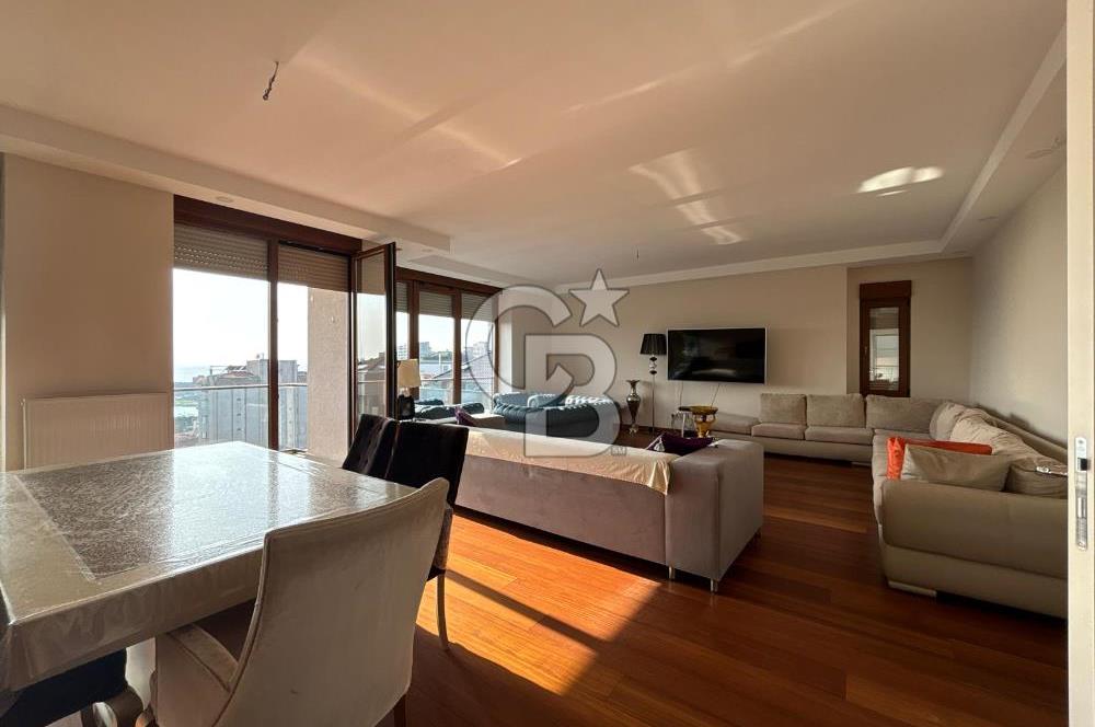 CADDEBOSTAN'DA KATTA TEK DENİZ MANZARALI 200 M2 4+1 DUBLEKS DAİRE