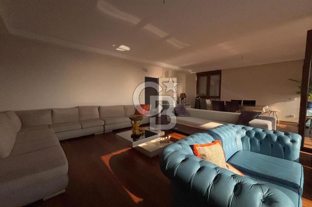 CADDEBOSTAN'DA KATTA TEK DENİZ MANZARALI 200 M2 4+1 DUBLEKS DAİRE