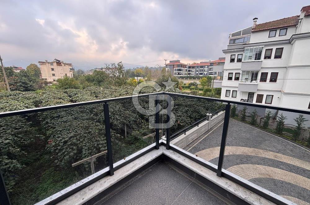 YEŞİLİN İÇİNDE DENİZE BİR ADIM MESAFEDE SAKİN BİR YAŞAM