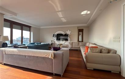 CADDEBOSTAN'DA KATTA TEK DENİZ MANZARALI 200 M2 4+1 DUBLEKS DAİRE