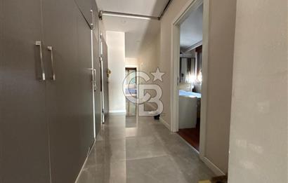 CADDEBOSTAN'DA KATTA TEK DENİZ MANZARALI 200 M2 4+1 DUBLEKS DAİRE