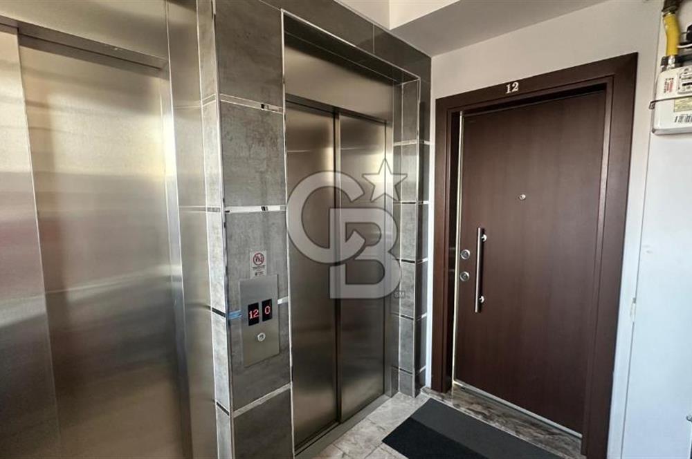 CADDEBOSTAN'DA KATTA TEK DENİZ MANZARALI 200 M2 4+1 DUBLEKS DAİRE