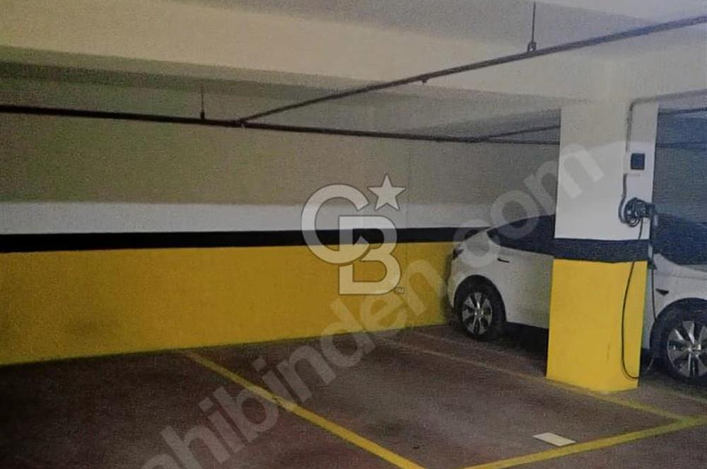 CADDEBOSTAN'DA KATTA TEK DENİZ MANZARALI 200 M2 4+1 DUBLEKS DAİRE