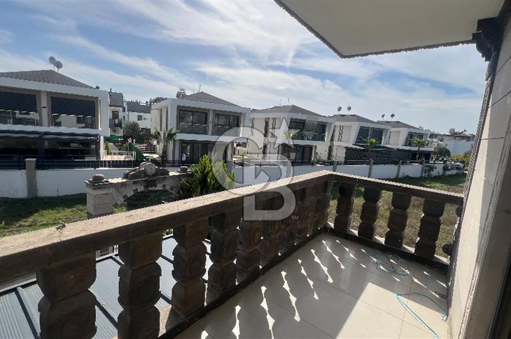 Didim Mavişehir’de Özel Taş Mimaride 4+1  Lüks Havuzlu Villa 