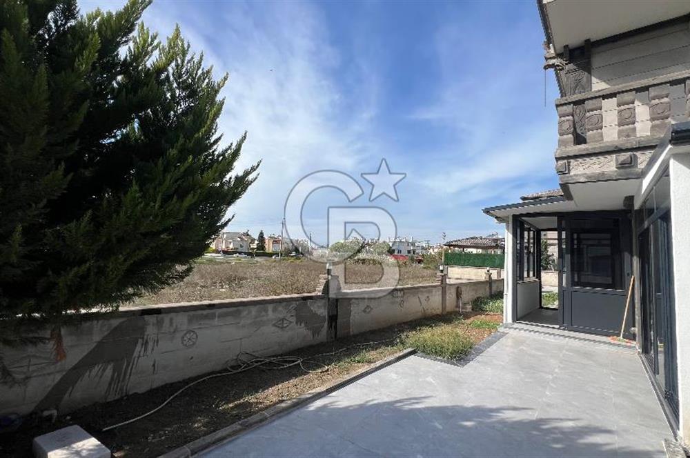 Didim Mavişehir’de Özel Taş Mimaride 4+1  Lüks Havuzlu Villa 