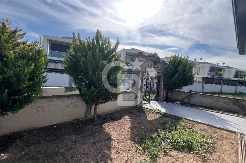 Didim Mavişehir’de Özel Taş Mimaride 4+1  Lüks Havuzlu Villa 