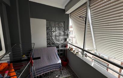 Karşıyaka Bahçelievler'de Satılık 3+1 Daire (Tadilatli)