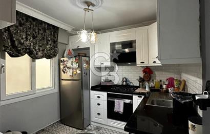 Karşıyaka Bahçelievler'de Satılık 3+1 Daire (Tadilatli)