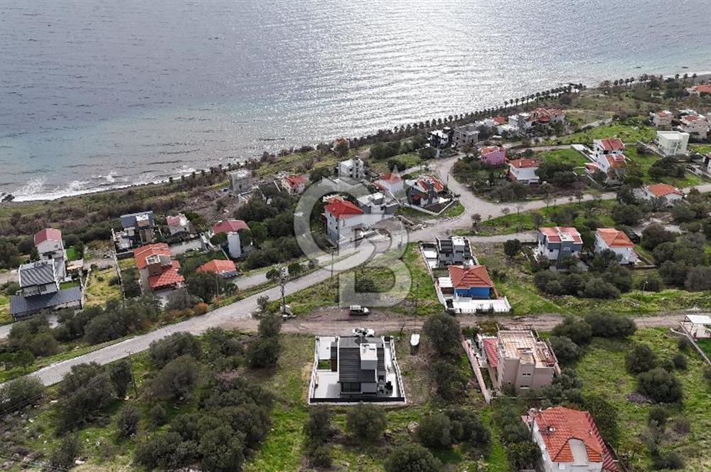 Dikili Çandarlı'da Müstakil Tripleks 4+2 Villa