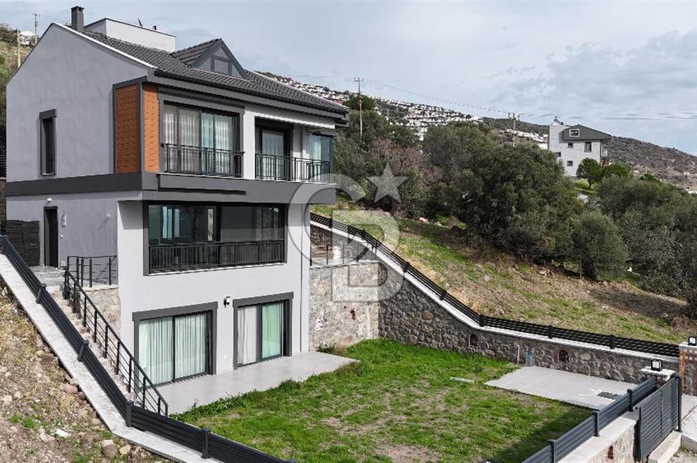 Dikili Çandarlı'da Müstakil Tripleks 4+2 Villa