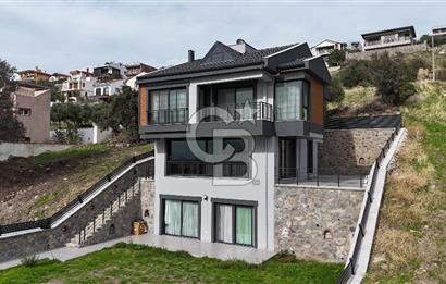 Dikili Çandarlı'da Müstakil Tripleks 4+2 Villa