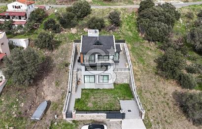 Dikili Çandarlı'da Müstakil Tripleks 4+2 Villa