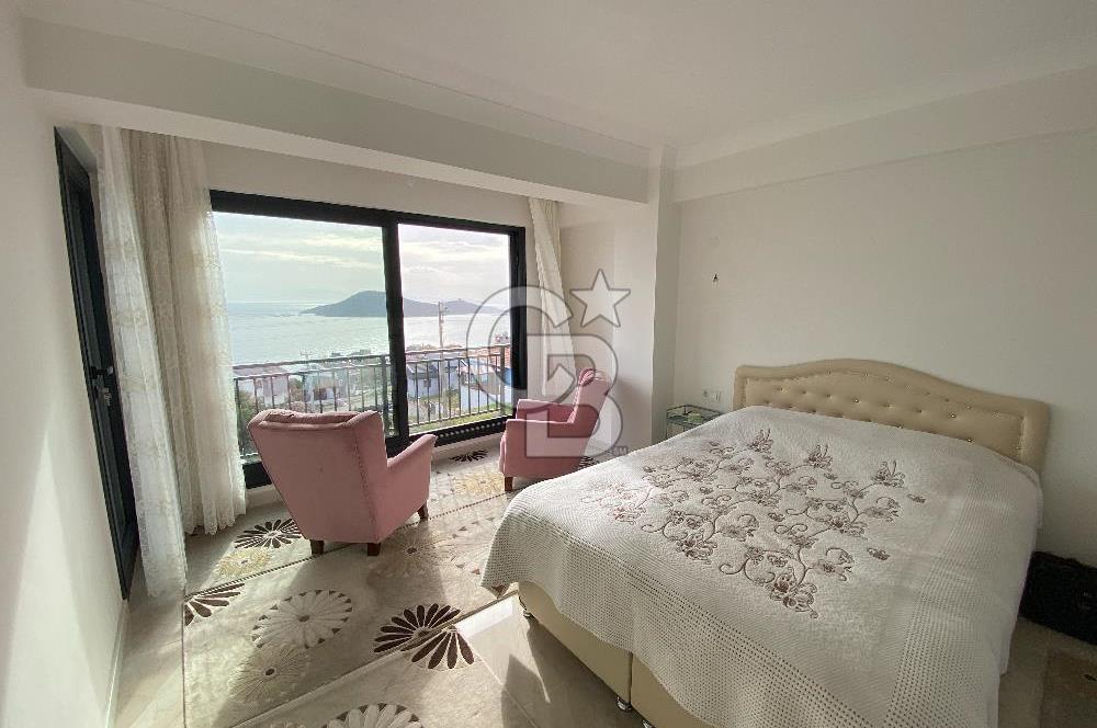 Dikili Çandarlı'da Müstakil Tripleks 4+2 Villa