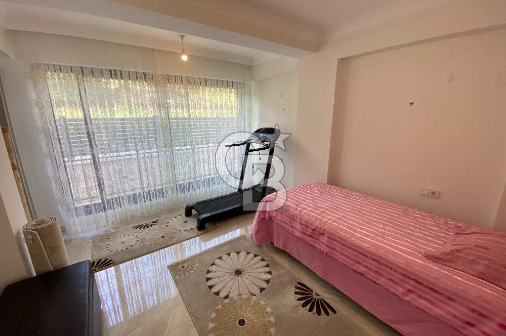 Dikili Çandarlı'da Müstakil Tripleks 4+2 Villa