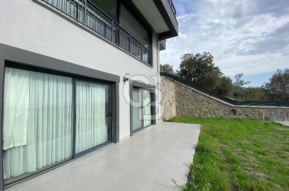 Dikili Çandarlı'da Müstakil Tripleks 4+2 Villa