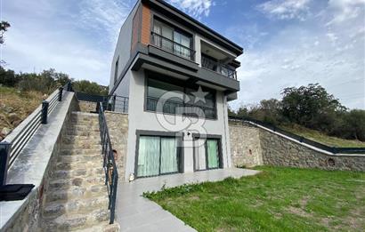 Dikili Çandarlı'da Müstakil Tripleks 4+2 Villa