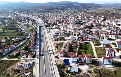 Ankara Karayoluna Cephe 400 m2 Kavak Merkezde 5 Kat İmarlı Arsa