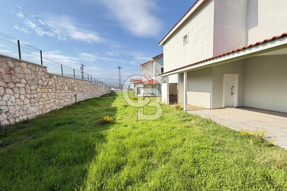 Mordoğan Ardıç Mevkii'nde Gülkent Sitesi'nde 5+1 Müstakil Villa
