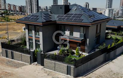 Beytepe'de Mühendislik Mükemmeliyeti  Sınıfının Tek Örneği Özel Üretim Villa