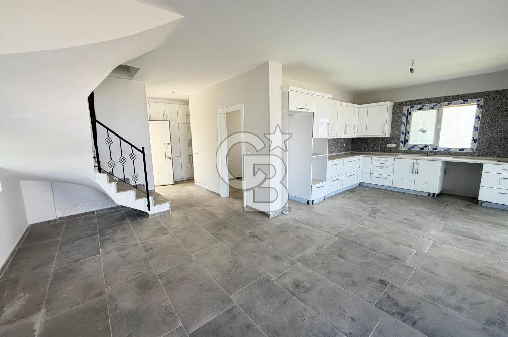 Mordoğan Ardıç Mevkii'nde Gülkent Sitesi'nde 5+1 Müstakil Villa