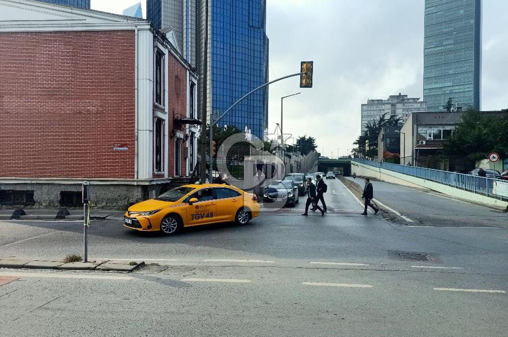 Fırsat Kiralık Ev & Ofis & İşyeri 4 Levent Konaklar Merkezi  3+1