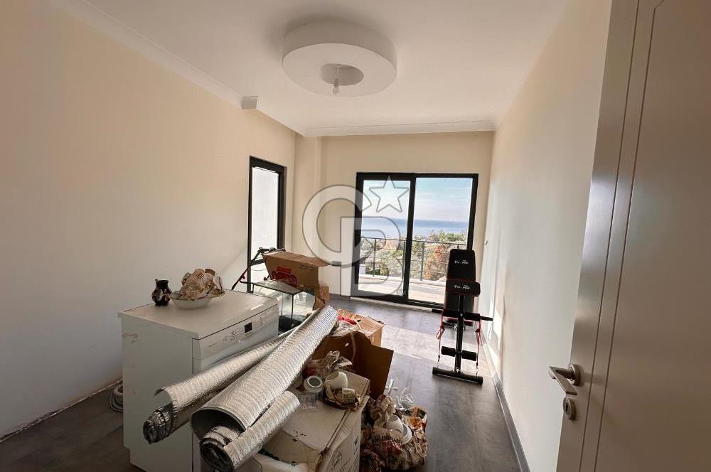 ALTINOLUK MUHTEŞEM MANZARALI VİLLA