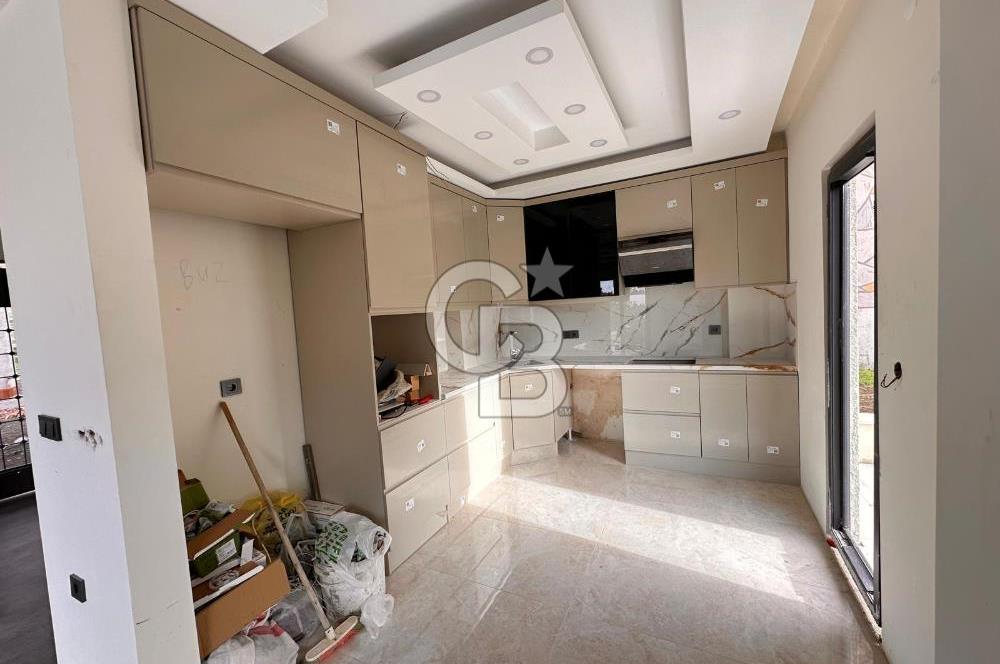 ALTINOLUK MUHTEŞEM MANZARALI VİLLA