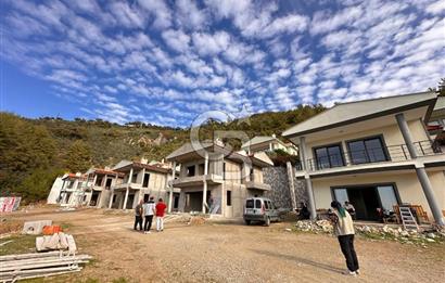 ALTINOLUK MUHTEŞEM MANZARALI VİLLA