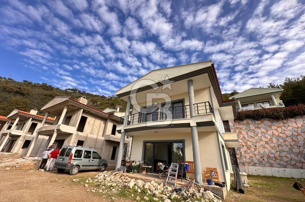 ALTINOLUK MUHTEŞEM MANZARALI VİLLA